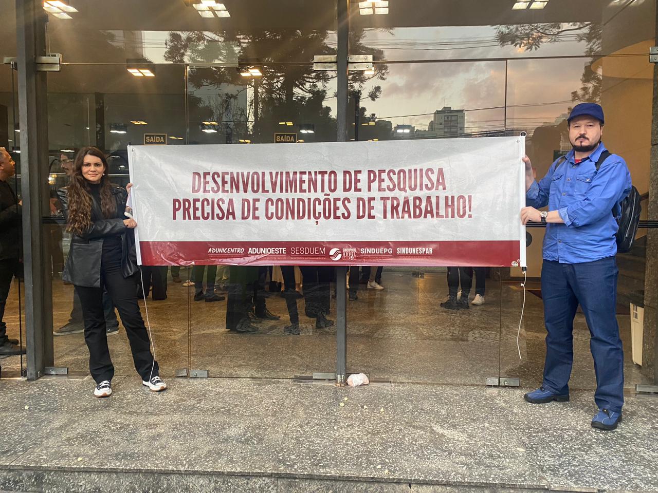 Docentes Das Estaduais Do Paran Fazem Interven O Em Evento Da Sbpc